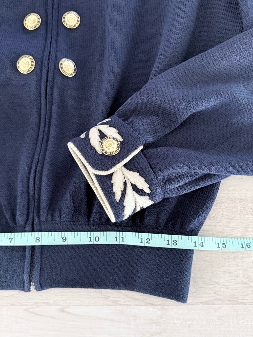 St. John Marie Gray Santana Knit Jacket Navy Embroidered Collar Gold Buttons S - Picture 8 of 12